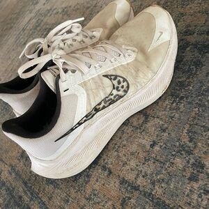 Nike Zoom Winflo leopard print